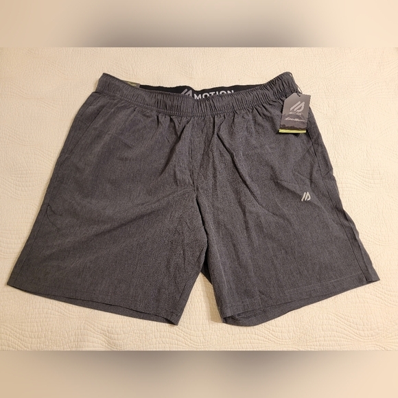 NWT Eddie Bauer Motion Men's Athletic Shorts, Size Large, 8" Inseam - Picture 1 of 3